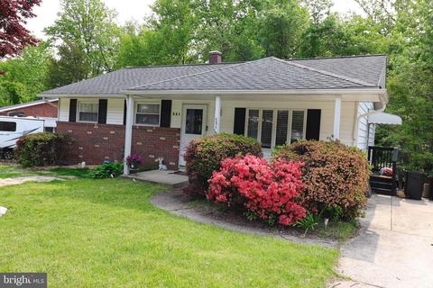 531 Crestpark Dr, Glen Burnie, MD 21061