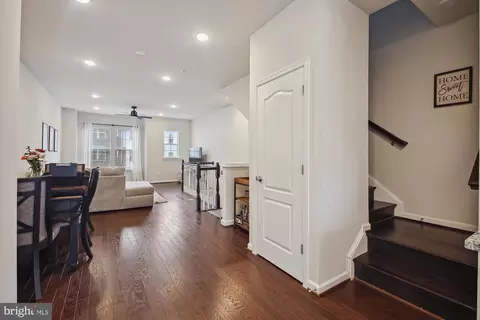 2581 Debert Cir, Hanover, MD 21076 photo 2