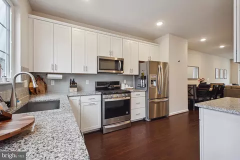 2581 Debert Cir, Hanover, MD 21076 photo 6