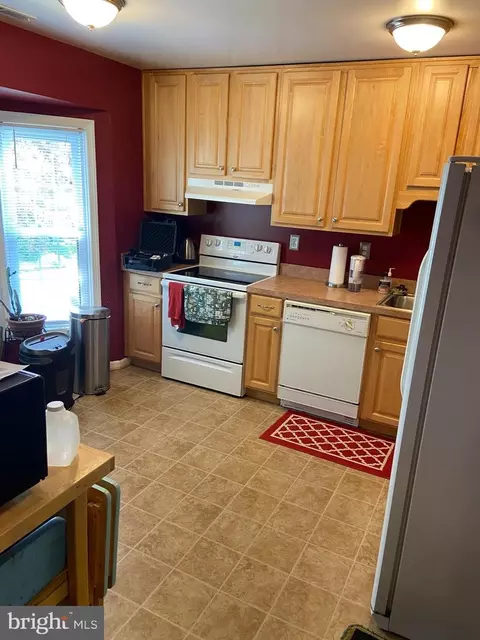 1430 Blockton Ct, Crofton, MD 21114 photo 2