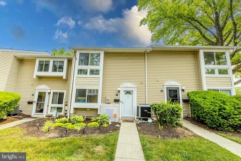 280 Hilltop Ln #V, Annapolis, MD 21403