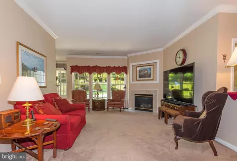 1009 Samantha Ln #102, Odenton, MD 21113