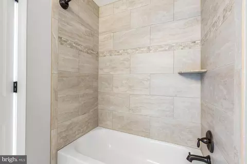 689 211th St, Pasadena, MD 21122 photo 28
