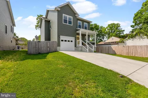 689 211th St, Pasadena, MD 21122 photo 2
