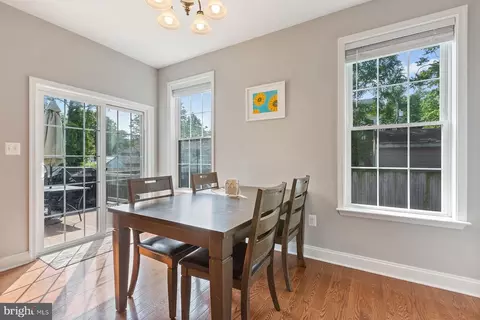 689 211th St, Pasadena, MD 21122 photo 14