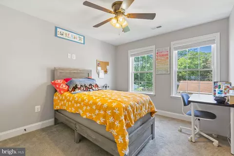 689 211th St, Pasadena, MD 21122 photo 22