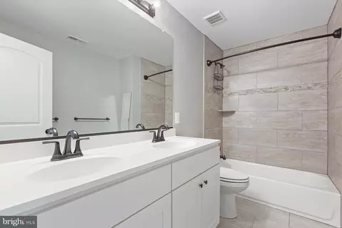689 211th St, Pasadena, MD 21122 photo 27