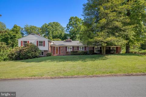 1036 Placid Ct, Arnold, MD 21012