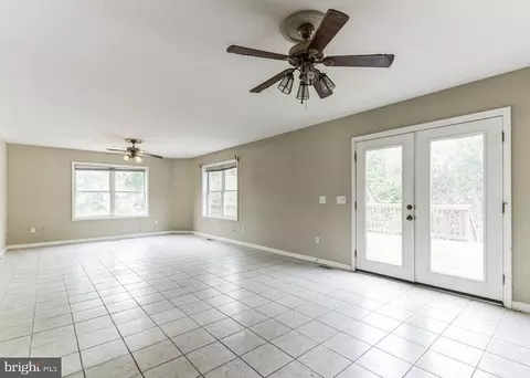 5267 Rustic Way, Lothian, MD 20711 photo 3