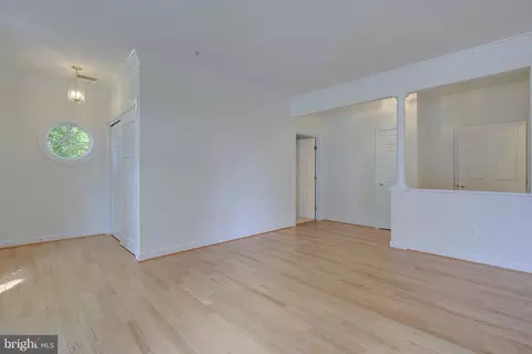 306 Colony Point Pl, Edgewater, MD 21037 photo 11