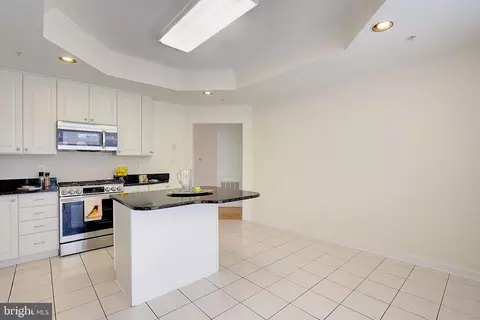 306 Colony Point Pl, Edgewater, MD 21037 photo 18