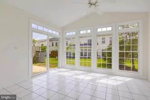 306 Colony Point Pl, Edgewater, MD 21037 photo 21
