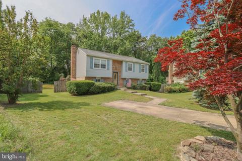 8221 Crab Apple Ct, Glen Burnie, MD 21061