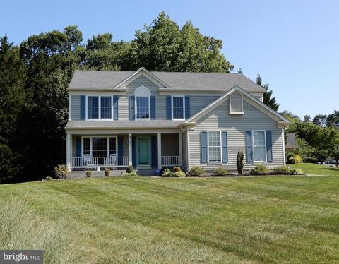 8010 Middlebury Dr, Pasadena, MD 21122