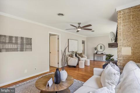 1304 Holly St, Shady Side, MD 20764 photo 6