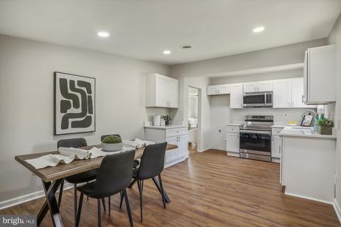 1304 Holly St, Shady Side, MD 20764 photo 13
