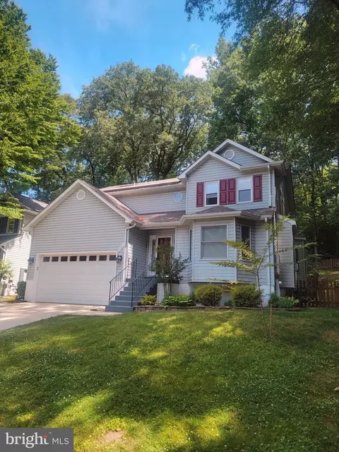 1121 Charing Cross Dr, Crofton, MD 21114 photo 1