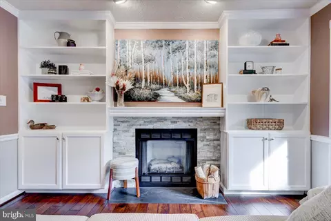 1121 Charing Cross Dr, Crofton, MD 21114 photo 4