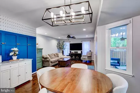 1121 Charing Cross Dr, Crofton, MD 21114 photo 8