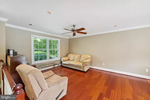 8235 Old Mill Rd, Pasadena, MD 21122 photo 5