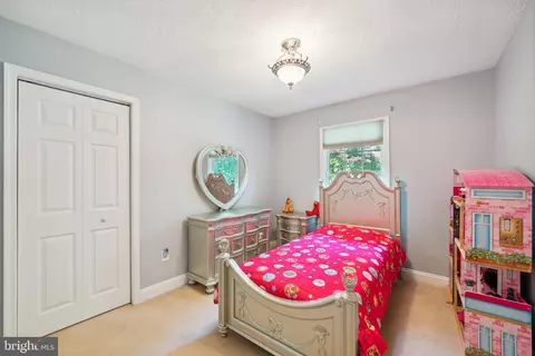 8235 Old Mill Rd, Pasadena, MD 21122 photo 18