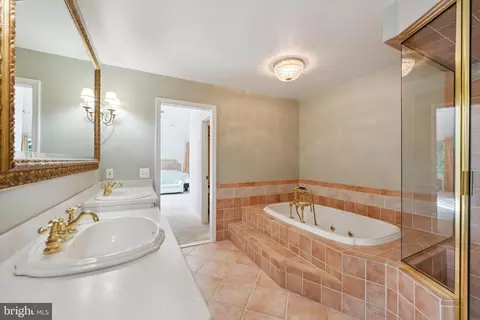 8235 Old Mill Rd, Pasadena, MD 21122 photo 16