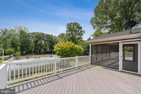 8235 Old Mill Rd, Pasadena, MD 21122 photo 28