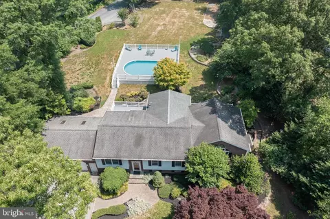 8235 Old Mill Rd, Pasadena, MD 21122 photo 43