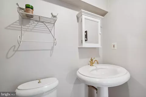 8235 Old Mill Rd, Pasadena, MD 21122 photo 25