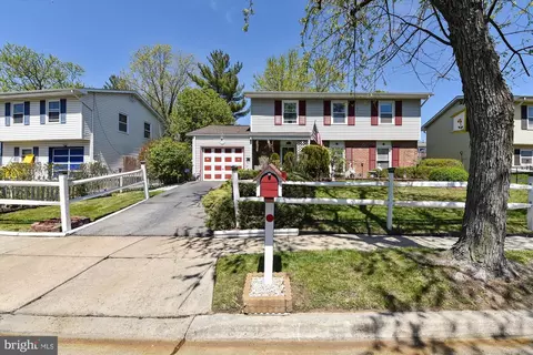 1912 Huguenot Pl, Severn, MD 21144