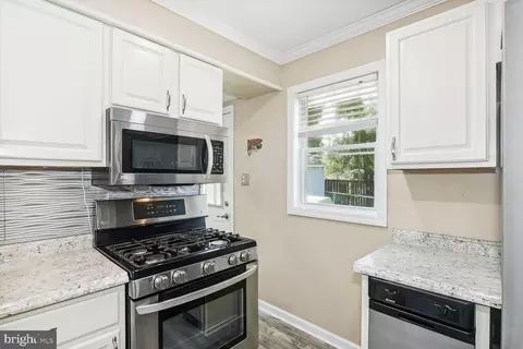 801 222nd St, Pasadena, MD 21122 photo 14