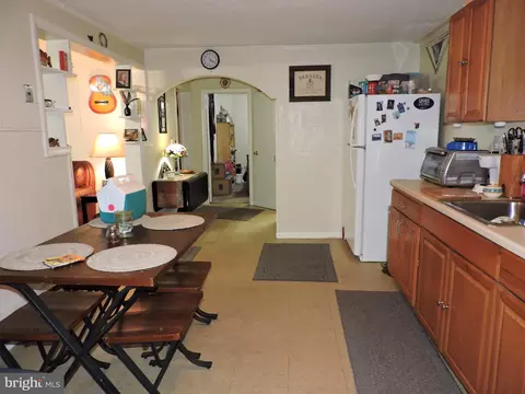 8470 Bussenius Rd, Pasadena, MD 21122 photo 24