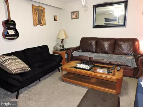 8470 Bussenius Rd, Pasadena, MD 21122 photo 22