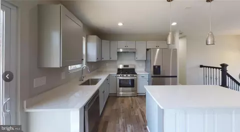 757 217th St, Pasadena, MD 21122 photo 6