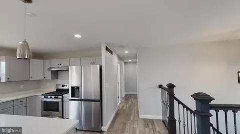 757 217th St, Pasadena, MD 21122 photo 4