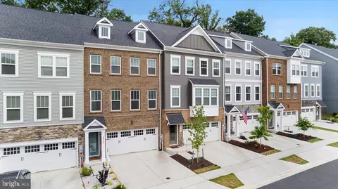 8375 Meadowood Dr, Hanover, MD 21076