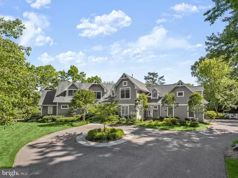 1 Saunders Point Ln, Annapolis, MD 21403