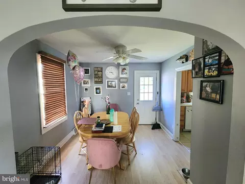 250 Carroll Rd, Pasadena, MD 21122 photo 5