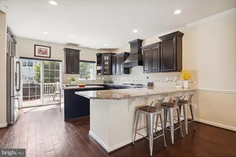 2531 Hyacinth Ln, Gambrills, MD 21054