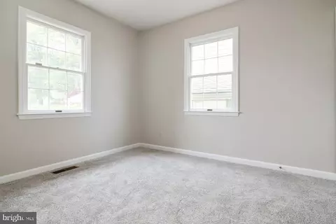 2124 Lake Dr, Pasadena, MD 21122 photo 38