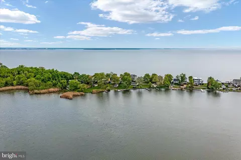 2124 Lake Dr, Pasadena, MD 21122 photo 8