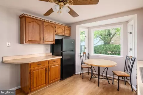 2124 Lake Dr, Pasadena, MD 21122 photo 49