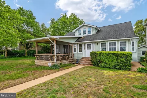 2124 Lake Dr, Pasadena, MD 21122 photo 21