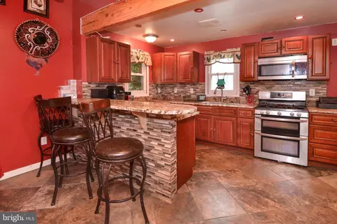 1818 Beech Ave, Hanover, MD 21076 photo 5