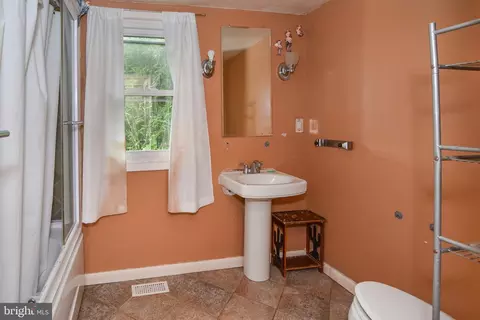 1818 Beech Ave, Hanover, MD 21076 photo 9