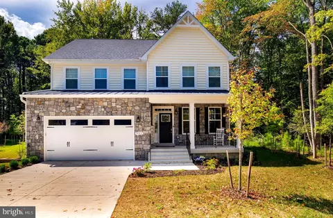 941 Marzoff Rd, Deale, MD 20751