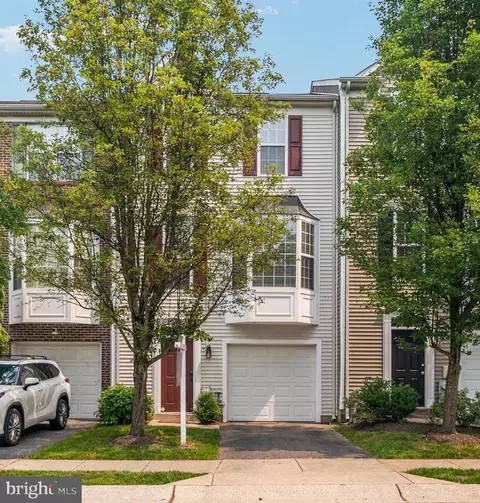 1015 Chilmark Ct, Crofton, MD 21114 photo 1