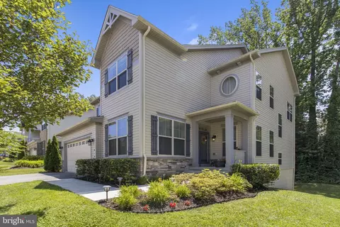819 Nancy Lynn Ln, Arnold, MD 21012