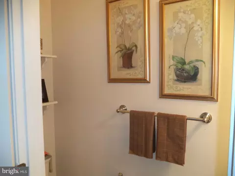 8056 Outing Ave, Pasadena, MD 21122 photo 3