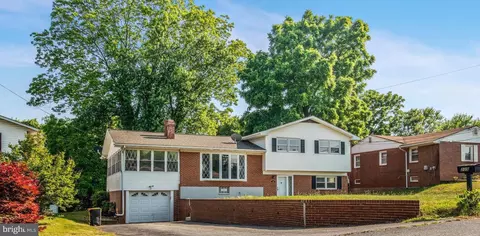 209 Warfield Rd, Glen Burnie, MD 21060